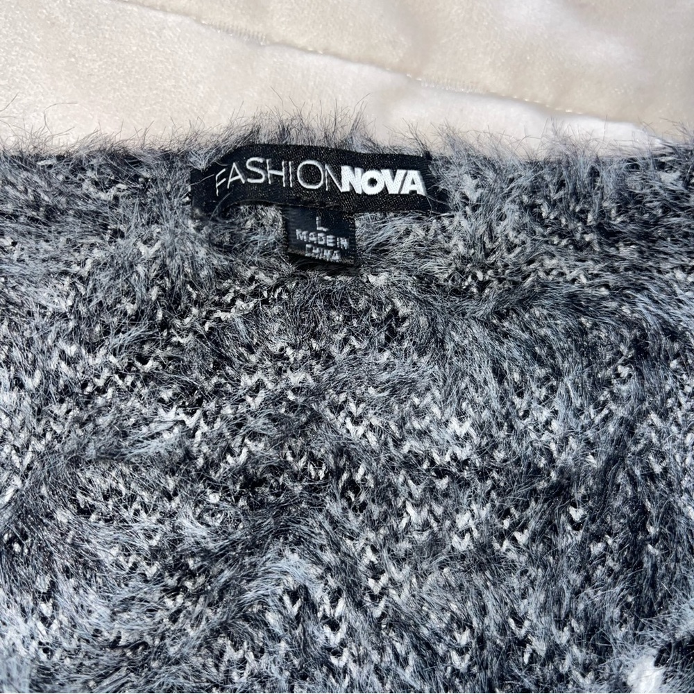 FASHION NOVA HOUNDSTOOTH SWEATER SET - Picture 5 of 8